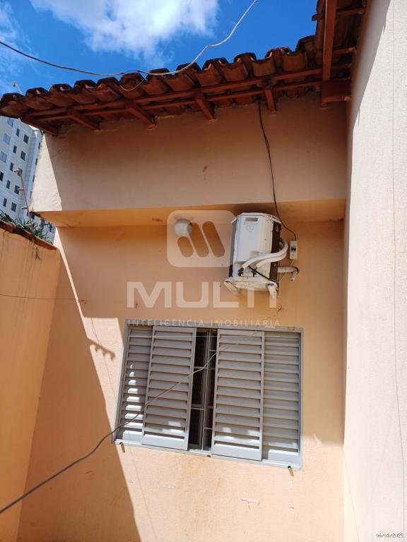 Casa à venda com 3 quartos, 203m² - Foto 16