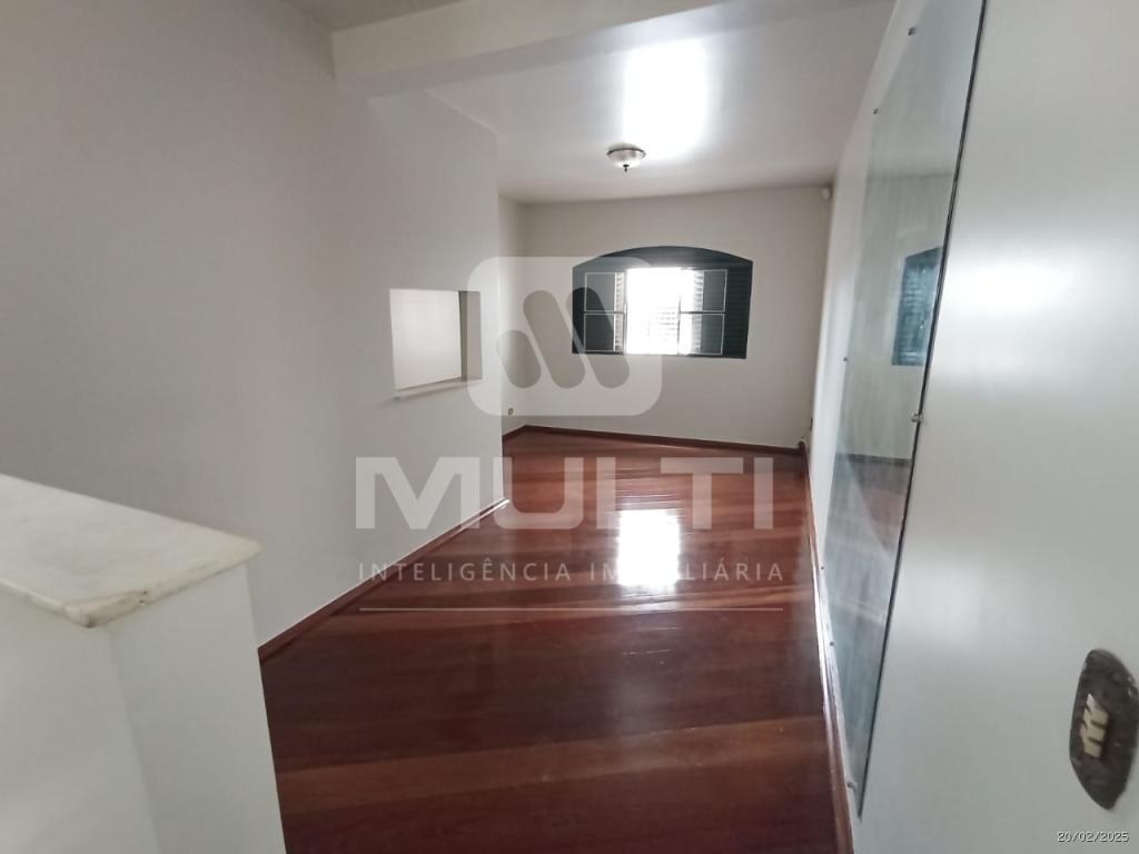 Casa à venda com 3 quartos, 176m² - Foto 6