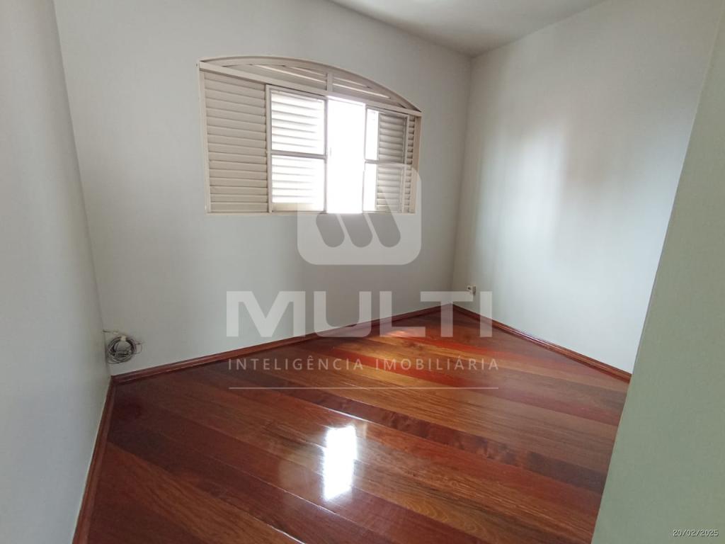 Casa à venda com 3 quartos, 176m² - Foto 12