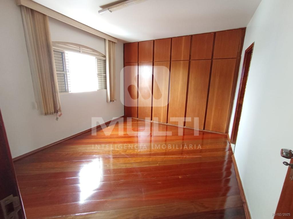Casa à venda com 3 quartos, 176m² - Foto 19