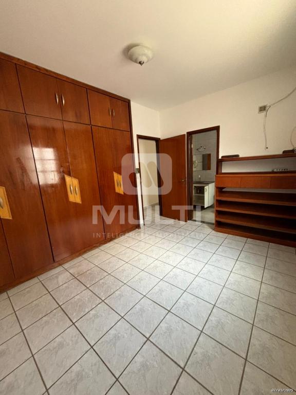Casa, 5 quartos, 230 m² - Foto 9