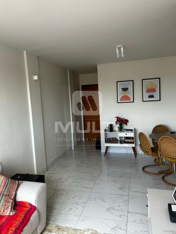 Apartamento à venda com 3 quartos, 70m² - Foto 4
