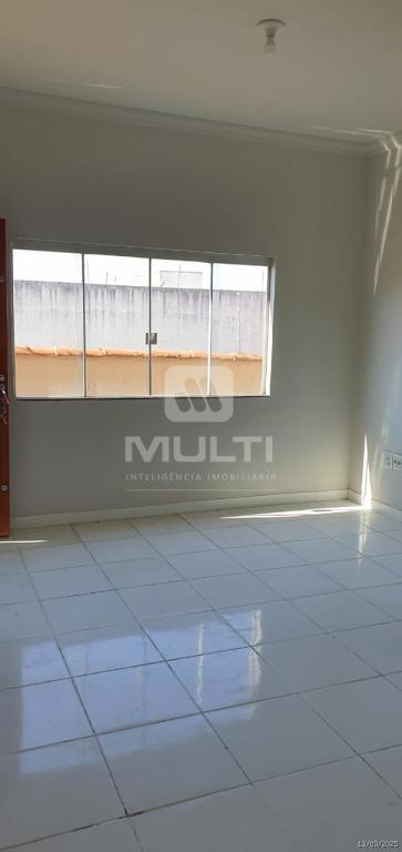 Apartamento à venda com 2 quartos, 76m² - Foto 1