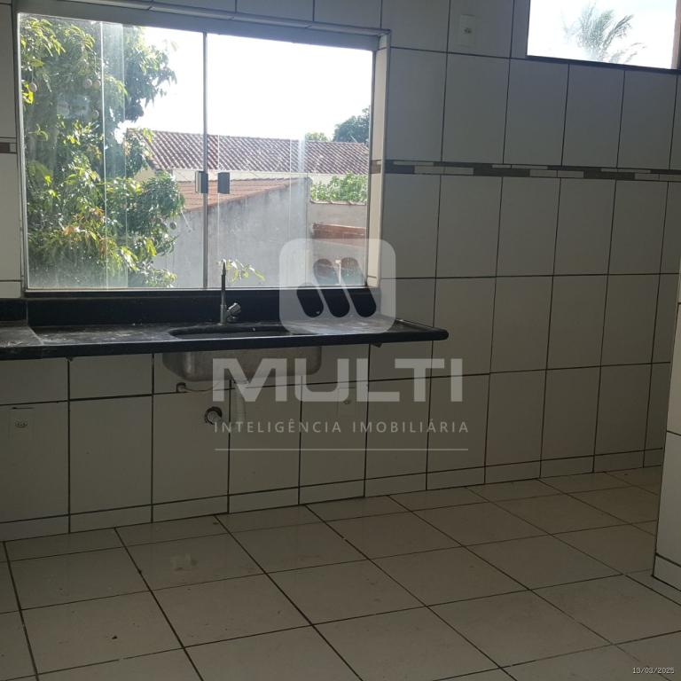Apartamento à venda com 2 quartos, 76m² - Foto 2