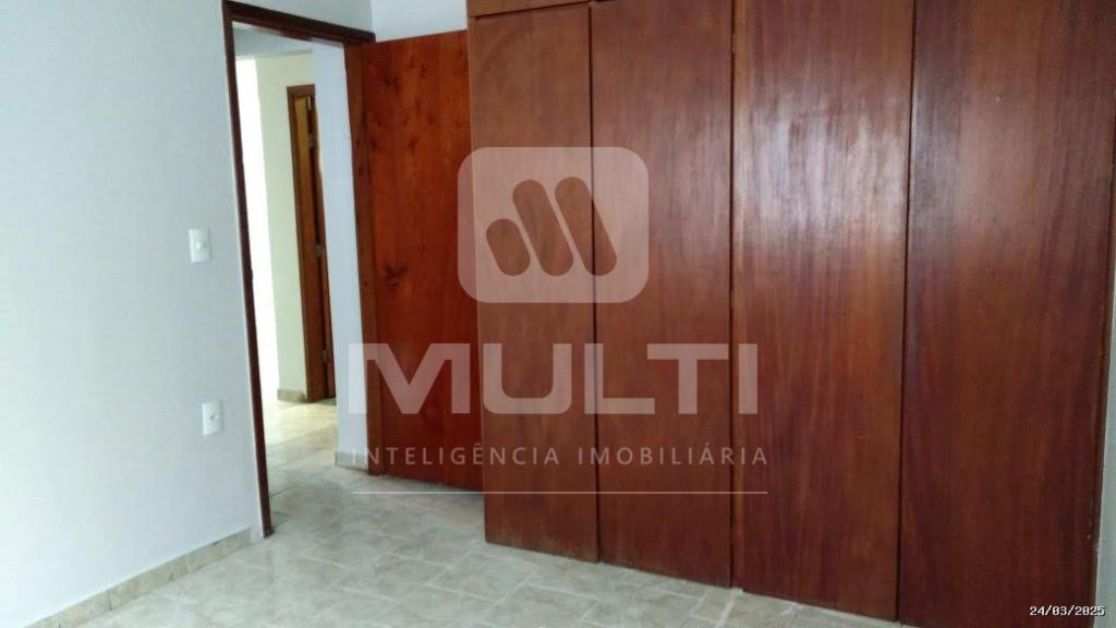 Casa, 5 quartos, 240 m² - Foto 12