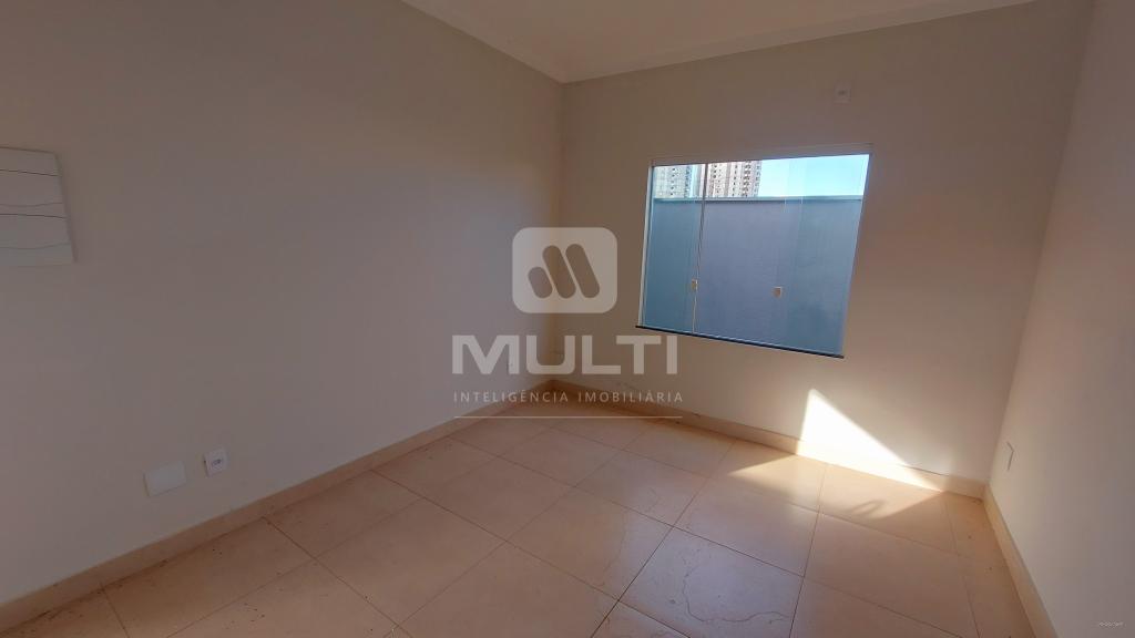 Casa à venda com 3 quartos, 107m² - Foto 2