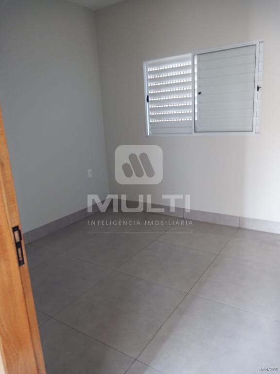 Casa à venda com 3 quartos, 75m² - Foto 5