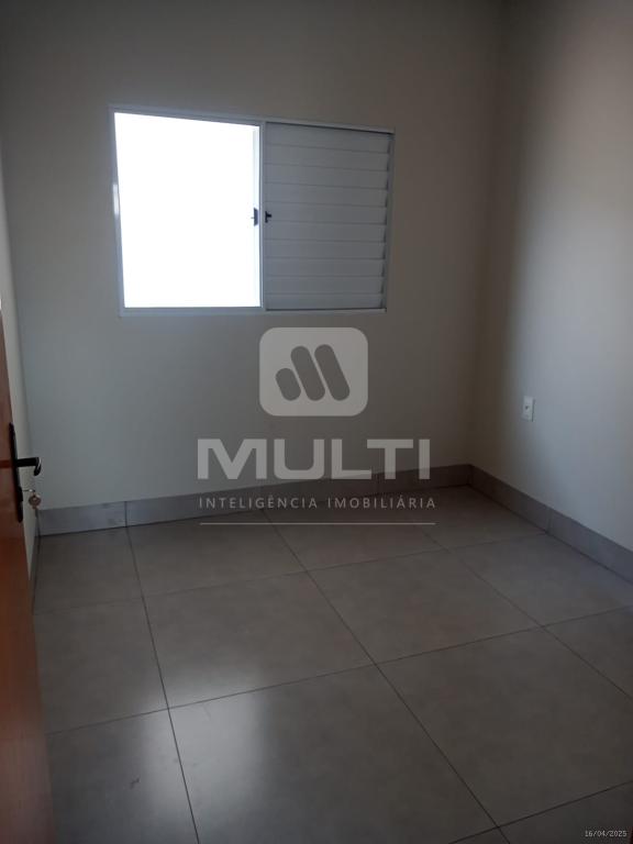 Casa à venda com 3 quartos, 75m² - Foto 6