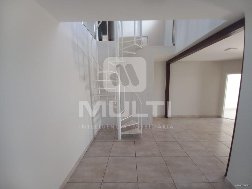 Casa à venda com 4 quartos, 236m² - Foto 7