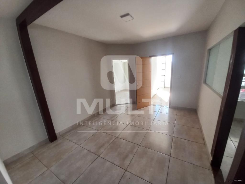 Casa à venda com 4 quartos, 236m² - Foto 8