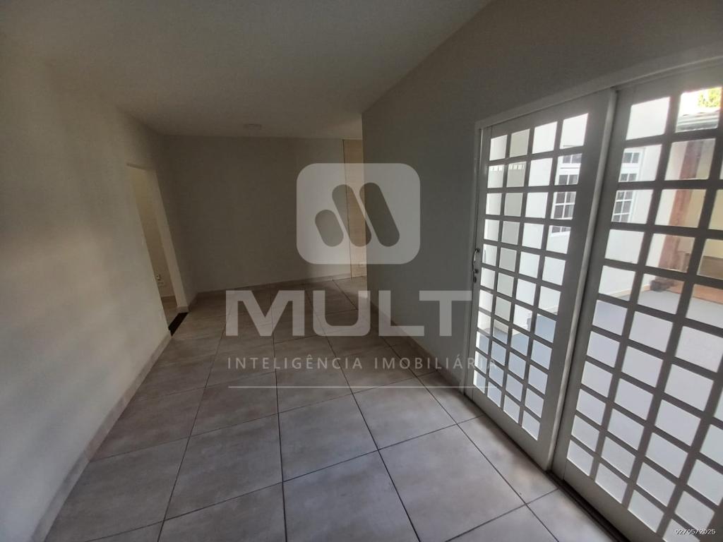 Casa à venda com 4 quartos, 236m² - Foto 17