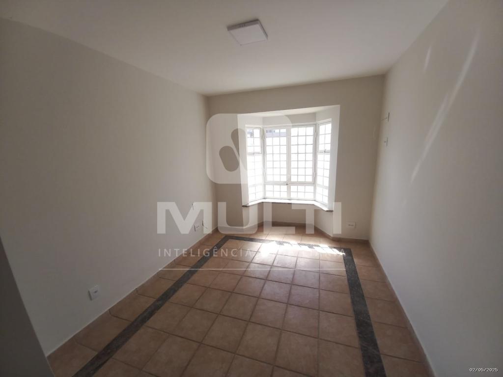 Casa à venda com 4 quartos, 236m² - Foto 21
