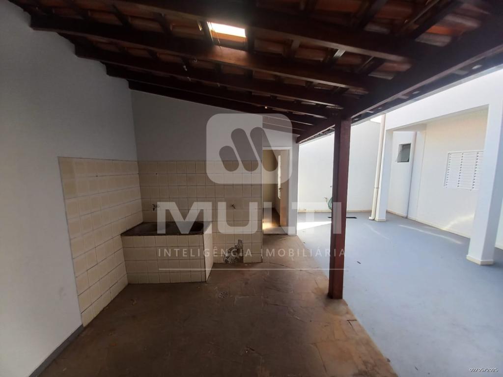 Casa à venda com 4 quartos, 236m² - Foto 27