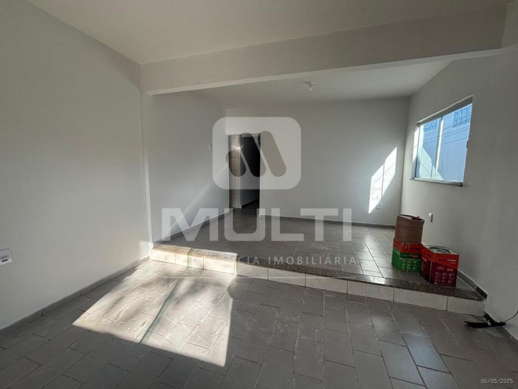 Casa à venda com 3 quartos, 170m² - Foto 11