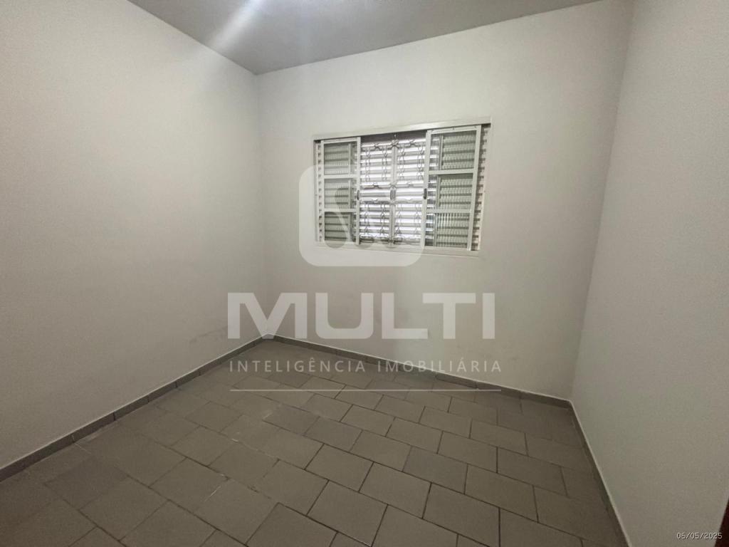 Casa à venda com 3 quartos, 170m² - Foto 14