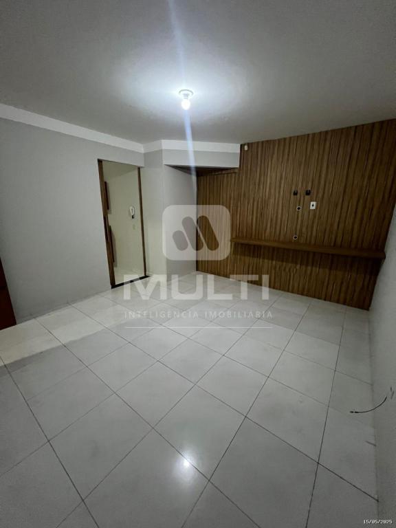 Casa à venda com 3 quartos, 170m² - Foto 1