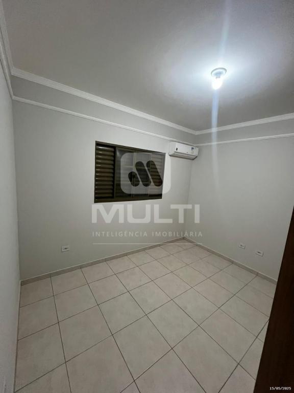 Casa à venda com 3 quartos, 170m² - Foto 6