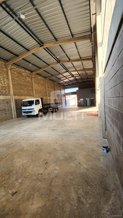 Casa, 1 quarto, 337 m² - Foto 2