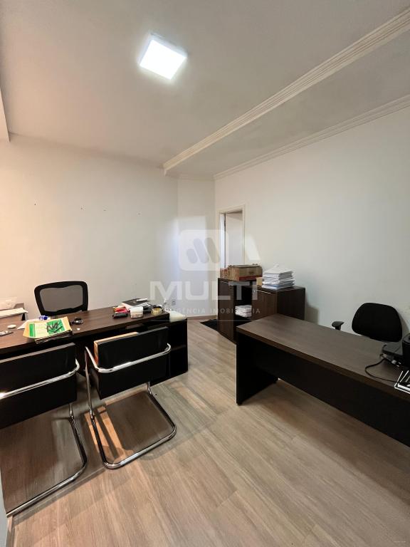 Casa, 7 quartos, 730 m² - Foto 21