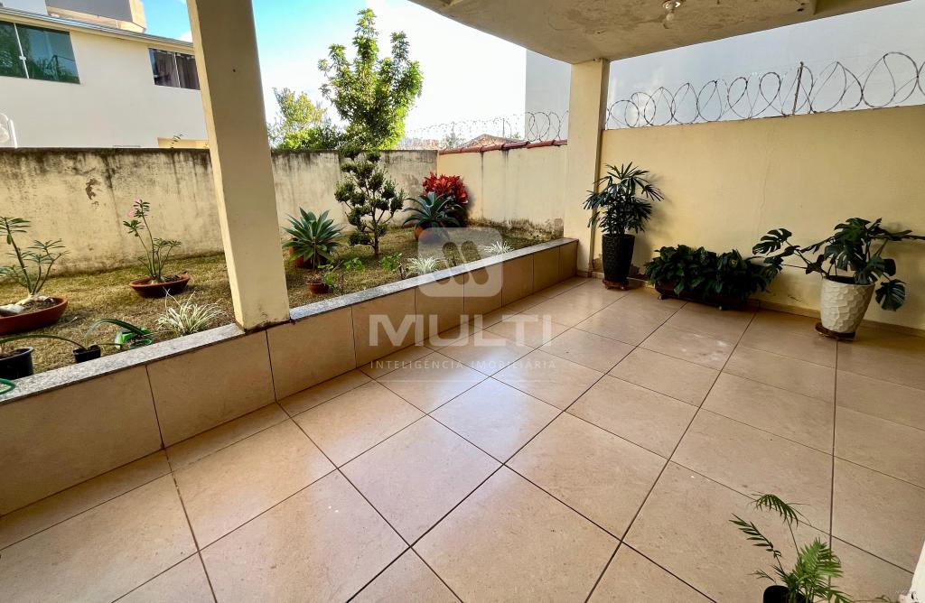 Casa, 7 quartos, 730 m² - Foto 24