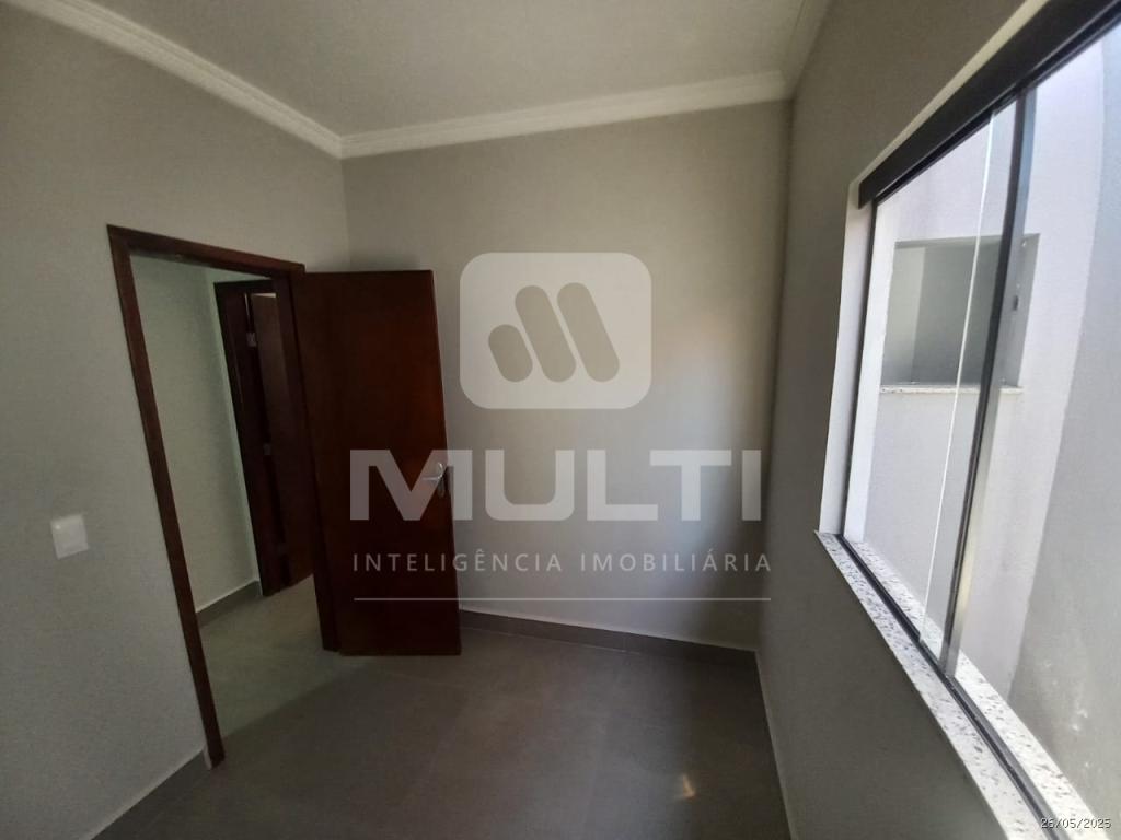 Casa à venda com 4 quartos, 250m² - Foto 10
