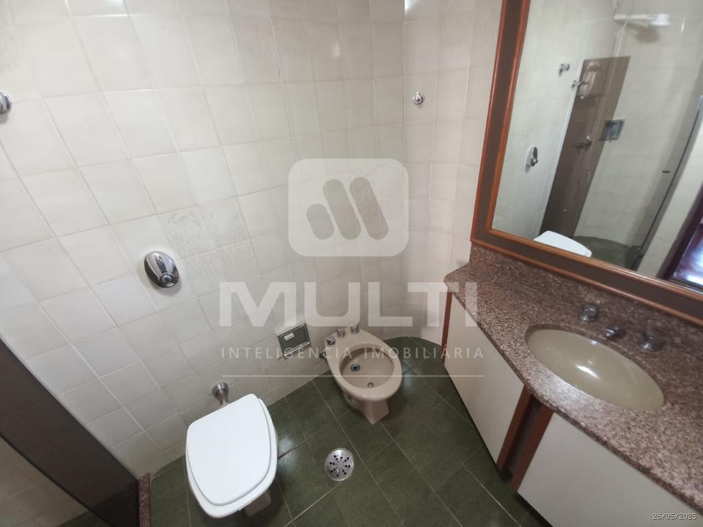 Apartamento à venda com 3 quartos, 166m² - Foto 4