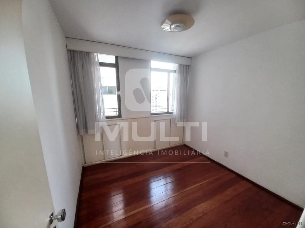 Apartamento à venda com 3 quartos, 166m² - Foto 9