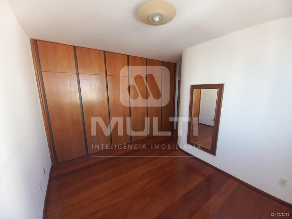 Apartamento à venda com 3 quartos, 166m² - Foto 10