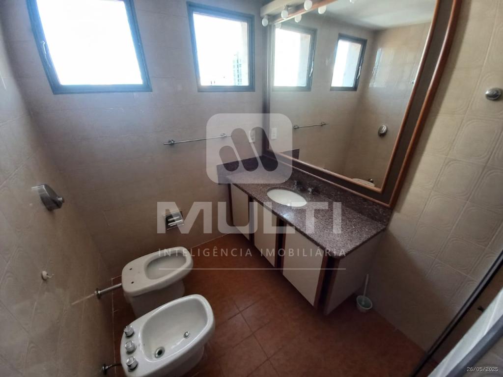 Apartamento à venda com 3 quartos, 166m² - Foto 11