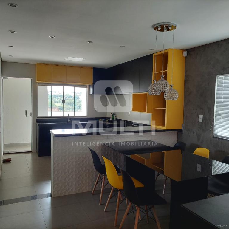 Casa, 5 quartos, 200 m² - Foto 4