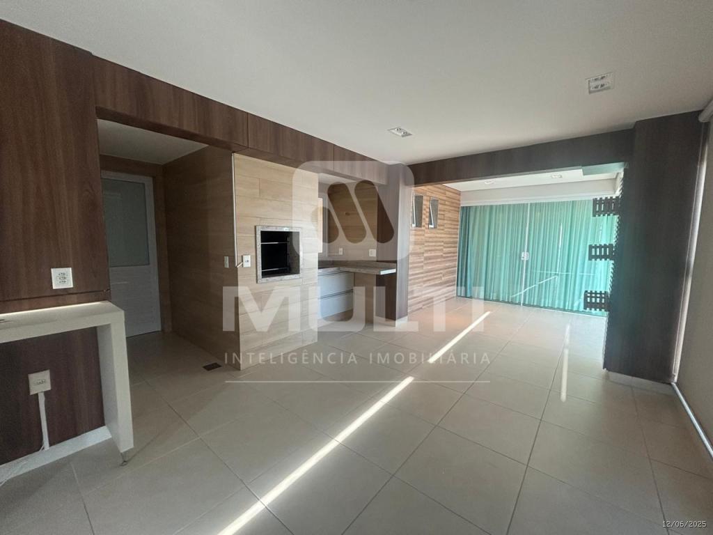 Apartamento à venda com 4 quartos, 144m² - Foto 7