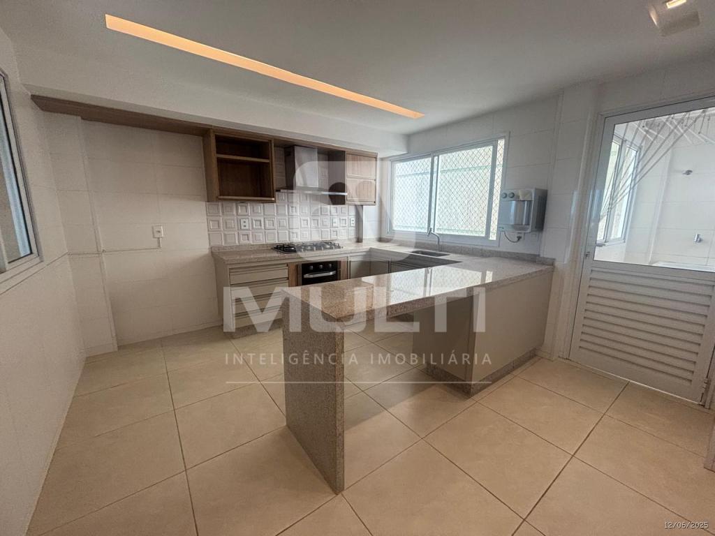 Apartamento à venda com 4 quartos, 144m² - Foto 34
