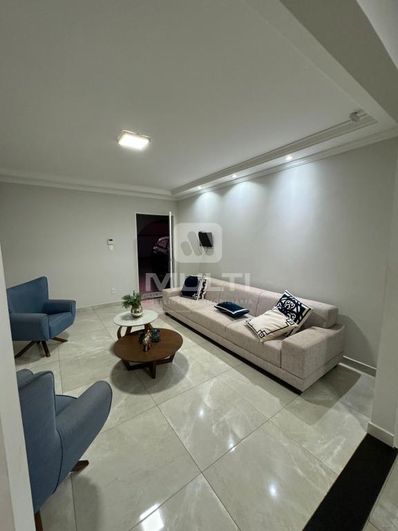 Casa, 4 quartos, 285 m² - Foto 1