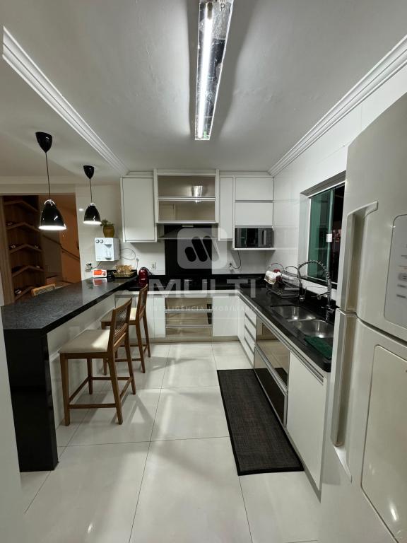 Casa, 4 quartos, 285 m² - Foto 3