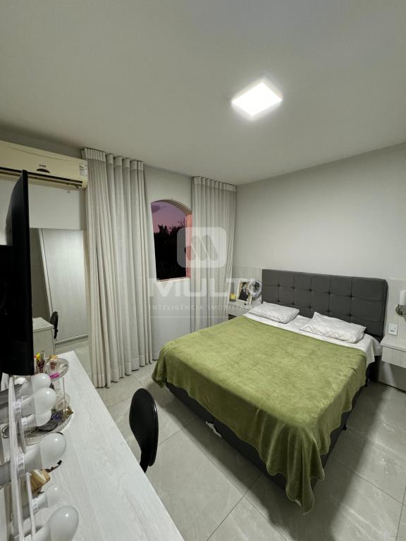 Casa, 4 quartos, 285 m² - Foto 8