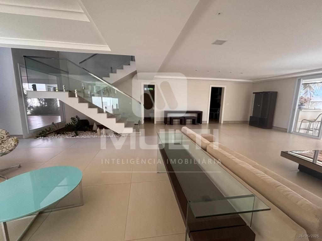 Casa de Condomínio à venda com 4 quartos, 425m² - Foto 3
