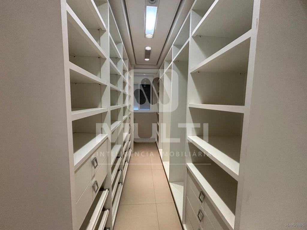 Casa de Condomínio à venda com 4 quartos, 425m² - Foto 19