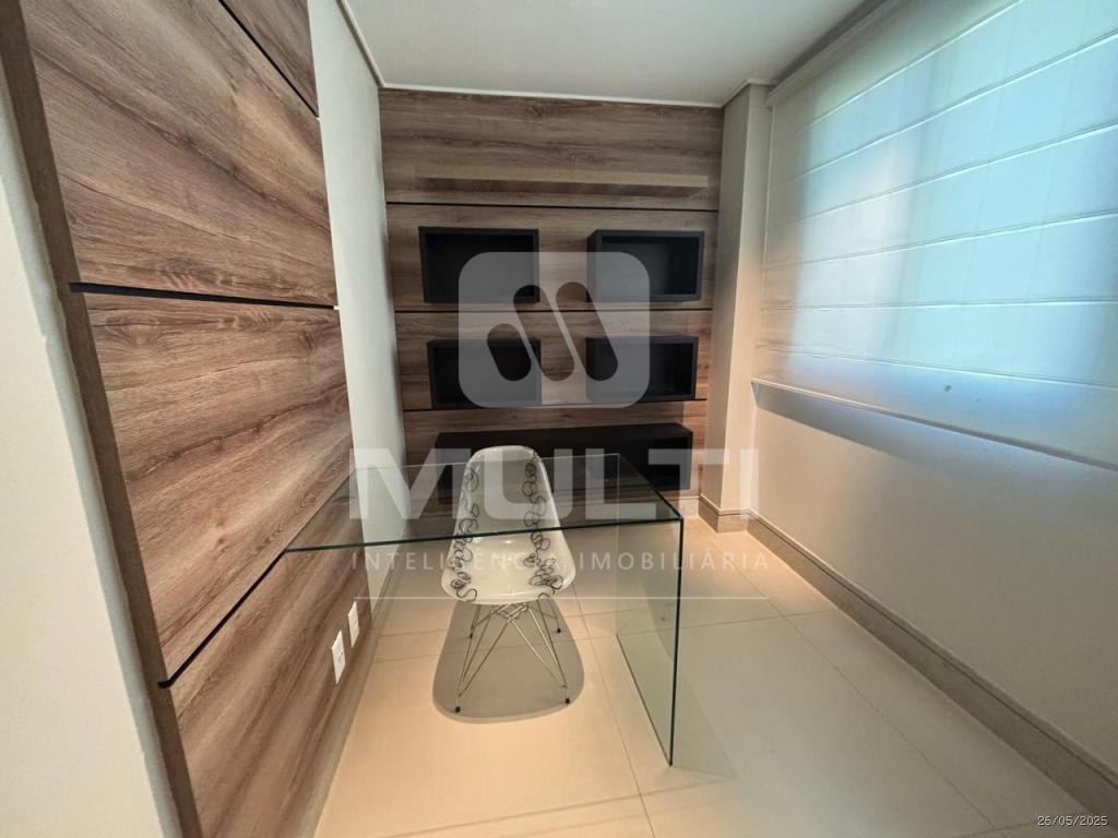 Casa de Condomínio à venda com 4 quartos, 425m² - Foto 27