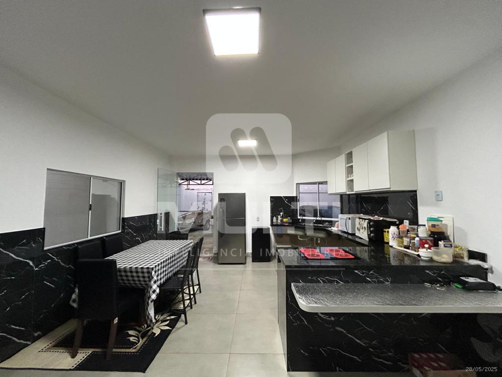 Casa, 3 quartos, 196 m² - Foto 6