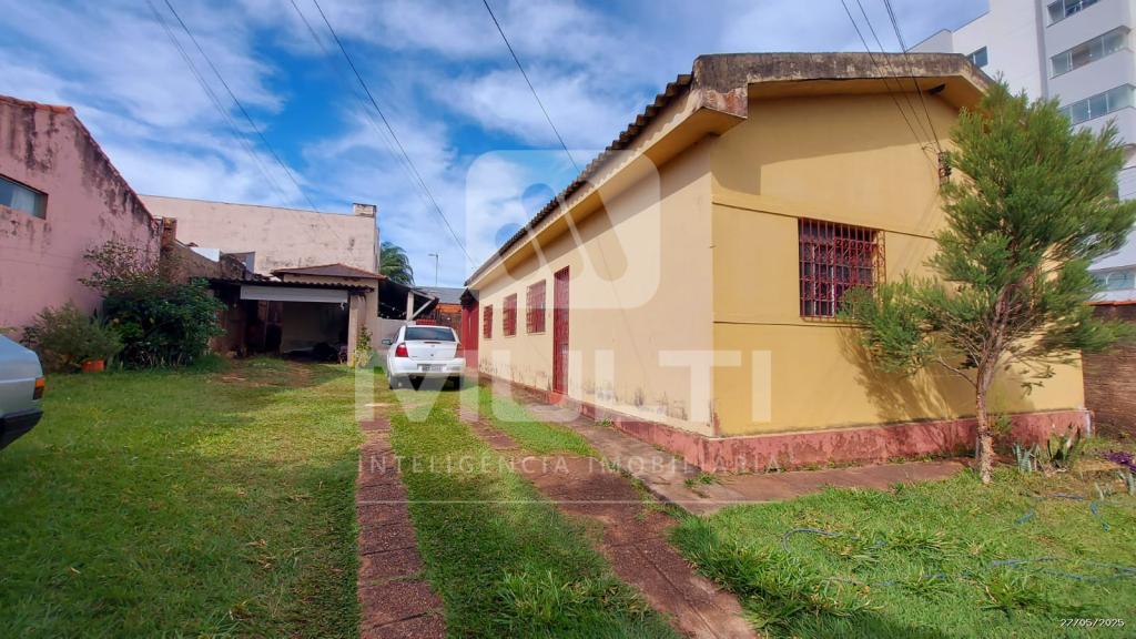 Casa, 3 quartos, 232 m² - Foto 1