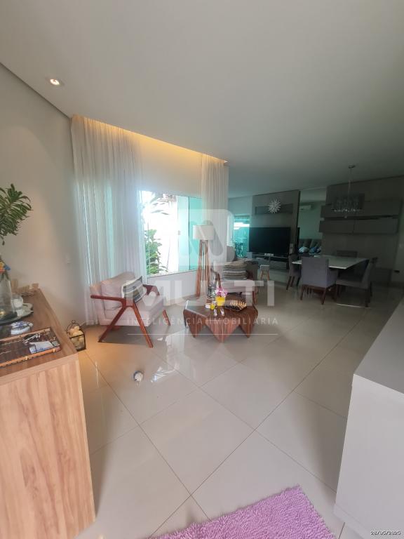 Casa à venda com 5 quartos, 297m² - Foto 2