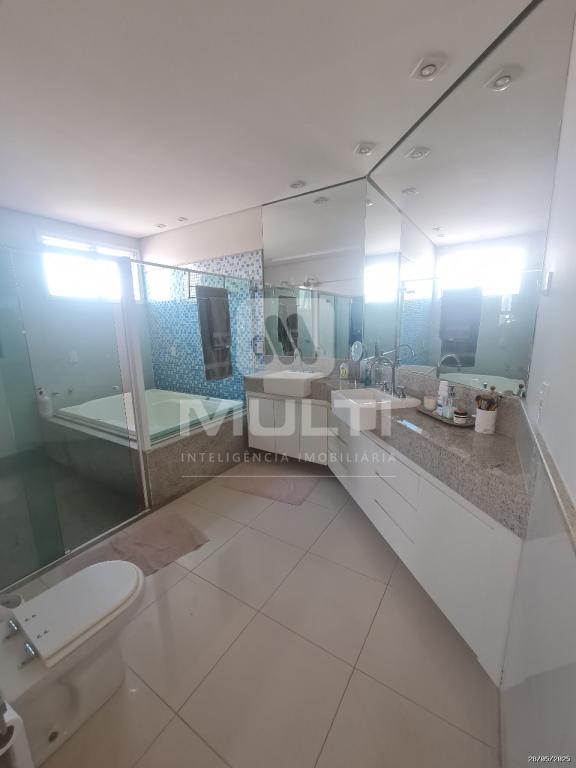 Casa à venda com 5 quartos, 297m² - Foto 8