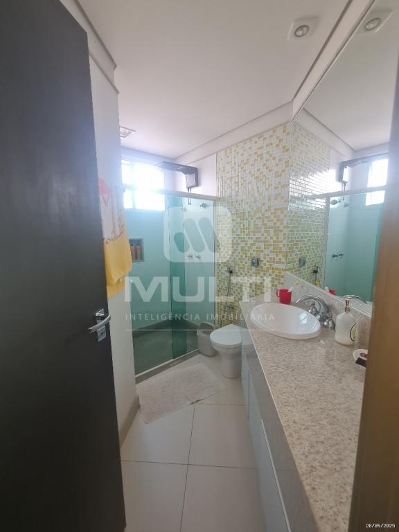 Casa à venda com 5 quartos, 297m² - Foto 17