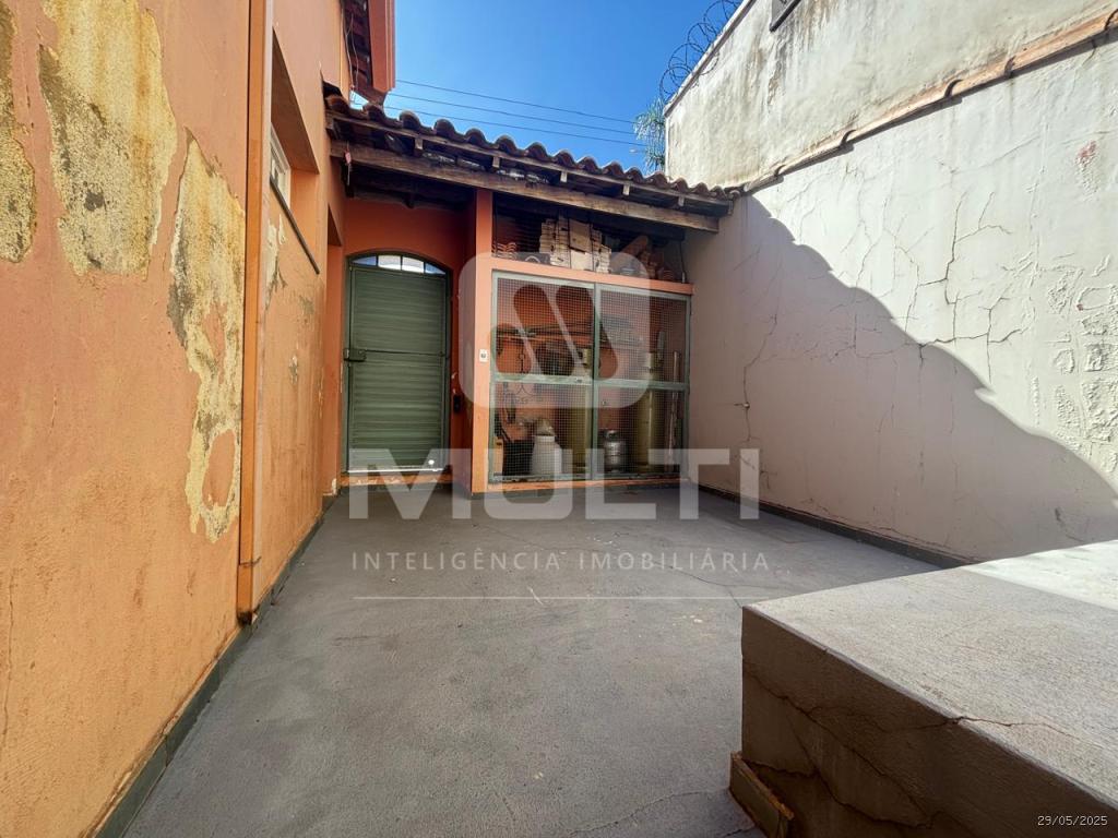 Casa à venda com 3 quartos, 351m² - Foto 20