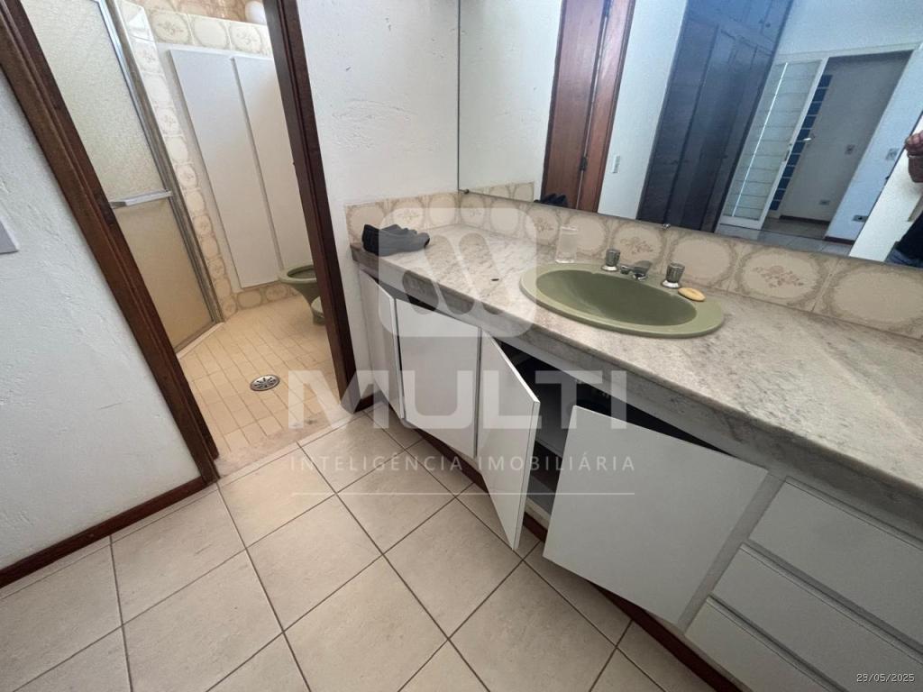 Casa à venda com 3 quartos, 351m² - Foto 48