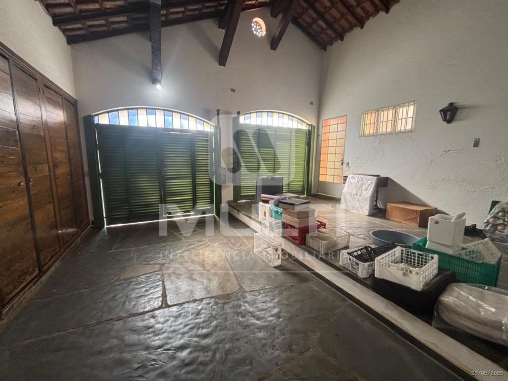 Casa à venda com 3 quartos, 351m² - Foto 55