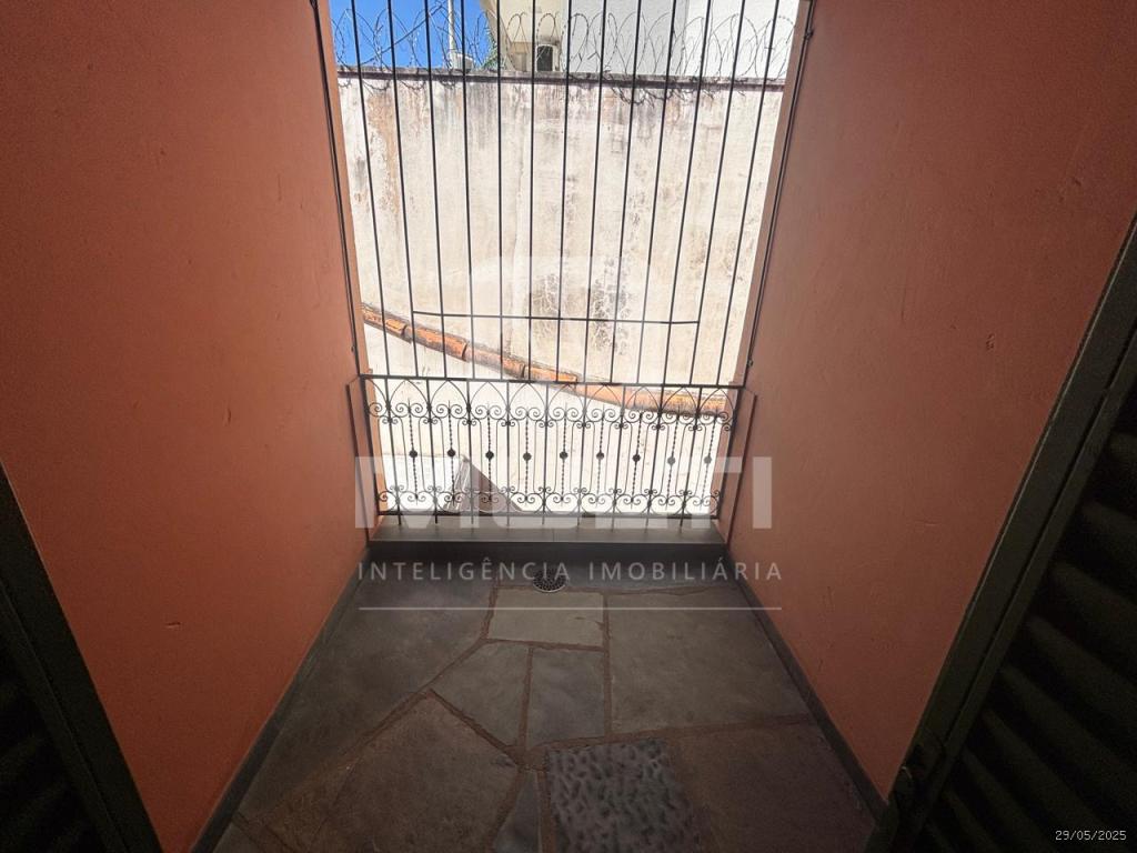 Casa à venda com 3 quartos, 351m² - Foto 57