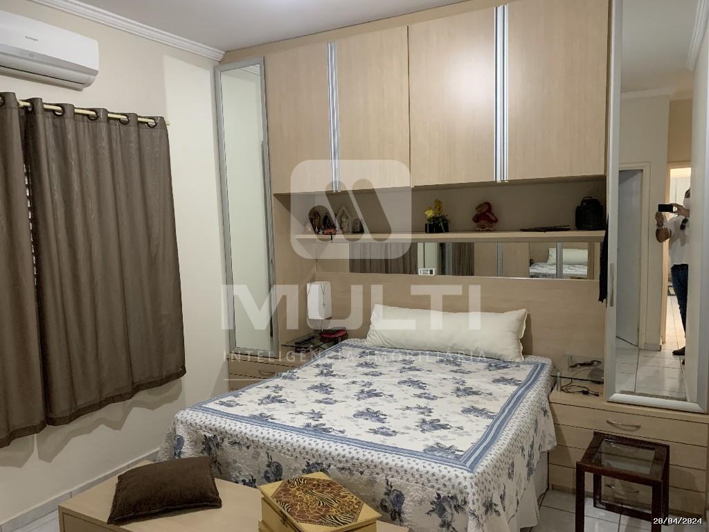 Casa, 3 quartos, 216 m² - Foto 4