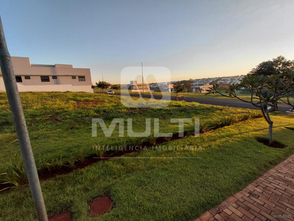 Terreno à venda com 1 quarto, 396m² - Foto 3
