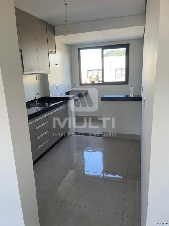 Apartamento à venda com 3 quartos, 80m² - Foto 4